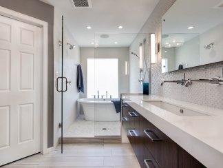 Maximizing-Storage-Solutions-in-Bathroom-Design_8017.jpg