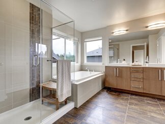 Optimizing-Space-in-Bathroom-Remodels_3185.jpg