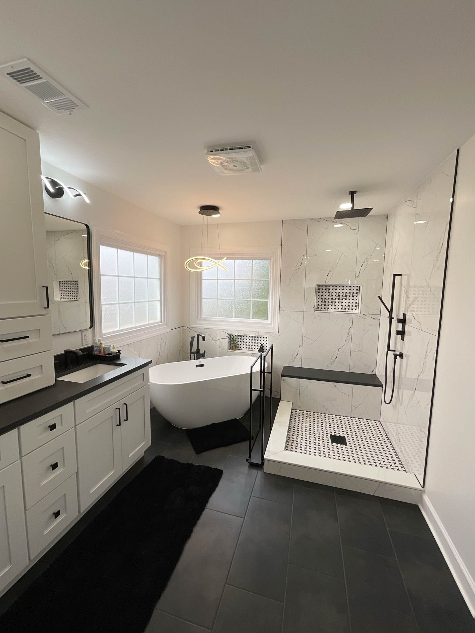 The Arlington Noir & Blanc