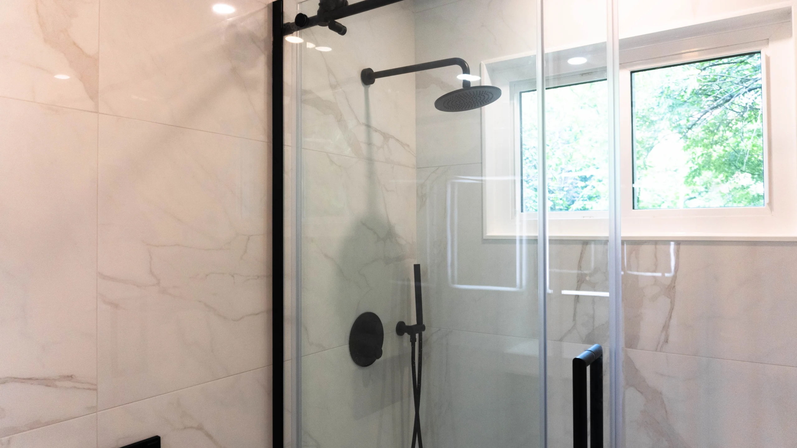 Guest Bathroom Makeover